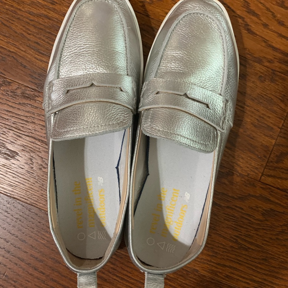 Vionic Women's Silver Loafers